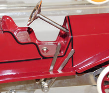 Load image into Gallery viewer, Lionel Classics 6-13803 Racing Autmobiles Remake of #85 Prewar Tested & Works