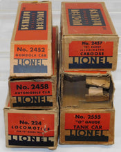 Load image into Gallery viewer, 1945 Lionel 463W Train Set Flying Shoe Pick Ups Boxes Runs great 1st Postwar set