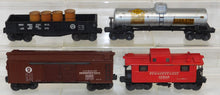 Load image into Gallery viewer, 1945 Lionel 463W Train Set Flying Shoe Pick Ups Boxes Runs great 1st Postwar set