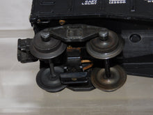 Load image into Gallery viewer, 1945 Lionel 463W Train Set Flying Shoe Pick Ups Boxes Runs great 1st Postwar set