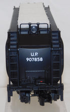 Load image into Gallery viewer, Lionel 6-38007 Union Pacific Challenger Auxiliary Tender UP Water TMCC Boxed Black