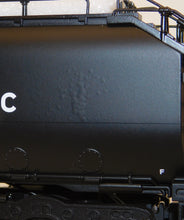 Load image into Gallery viewer, Lionel 6-38007 Union Pacific Challenger Auxiliary Tender UP Water TMCC Boxed Black