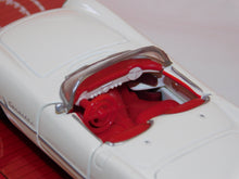Load image into Gallery viewer, Lionel 6-11984 Corvette Anniversary Train Set GP-7 Diesel +flats w/vettes C-9