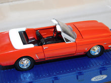 Load image into Gallery viewer, Lionel 6-21953 Ford Mustang Train Set GP-7 Diesel + flat cars w/ diff Mustangs "1965"