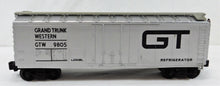 Load image into Gallery viewer, Lionel 9805 Grand Trunk Western GTW Standard O Reefer refrigerator car Silver 73