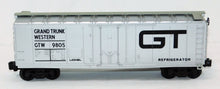 Load image into Gallery viewer, Lionel 9805 Grand Trunk Western GTW Standard O Reefer refrigerator car Silver 73
