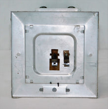 Load image into Gallery viewer, Lionel Trains #395 Aluminum Floodlight Tower Metal 4 lights C7+ Works Accessory