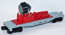 Load image into Gallery viewer, Lionel 6522 Operating Searchlight Car Chicago Northwestern CNW 1983 O/ 027 gray