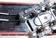 Load image into Gallery viewer, American Flyer 953 Heavyweight Niagra Falls Combination Passenger Car 6 whl trux