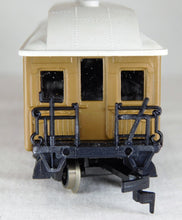 Load image into Gallery viewer, AHM 6234 Barnum Circus Special Advertising Coach Italy Rivarossi Boxed C-8 LN HO Scale