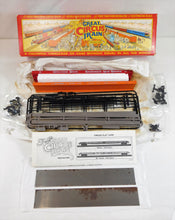 Load image into Gallery viewer, Walthers 1967A 1st rel. 52 & 57 HO Great American Circus Train two Flat Car Kits 1/87