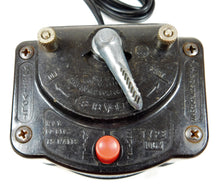 Load image into Gallery viewer, Lionel Trains 1063 transformer 75 watt w/ whistle control original Lionel cord Postwar CLEAN