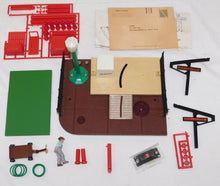 Load image into Gallery viewer, Lionel Trains 6-12818 Animated Freight Station Accessory +instructions C-7 O/027