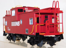 Load image into Gallery viewer, MTH 20-91062 Norfolk Southern Extended Vision caboose Premier O 1/48 NS 555682