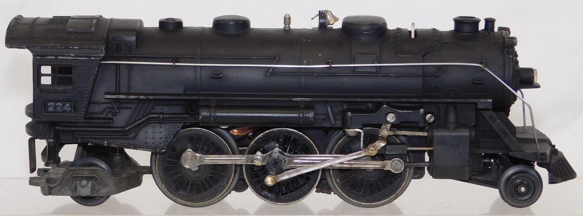 Lionel 224 Steam Engine 1946 version rounded back 2-6-2 Runs Reverses diecast