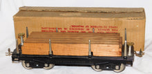 Load image into Gallery viewer, LIONEL 211 flat car black w/orignl lumber load Standard Gauge CLEAN 1931 BOXED