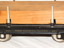 Load image into Gallery viewer, LIONEL 211 flat car black w/orignl lumber load Standard Gauge CLEAN 1931 BOXED