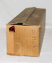 Load image into Gallery viewer, LIONEL 211 flat car black w/orignl lumber load Standard Gauge CLEAN 1931 BOXED