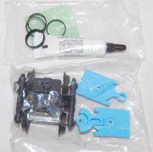 Load image into Gallery viewer, Lionel 6-21950 SD-70 MAERSK Maxi-Stack Set C-8++ Boxed w/ Lionel Factory Shipper