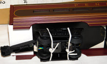 Load image into Gallery viewer, Lionel 6-15385 Pernnsylvania Aluminum Diner C-9+ Boxed w/shipper StationSounds O