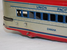 Load image into Gallery viewer, Marx 7675 M10005 Union Pacific Articulated passenger 5 CAR Set Red Blue Streamline UP 1951-52