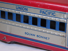 Load image into Gallery viewer, Marx 7675 M10005 Union Pacific Articulated passenger 5 CAR Set Red Blue Streamline UP 1951-52