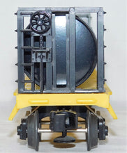 Load image into Gallery viewer, Lionel 6-16368 MKT Liquified Oxygen Flatcar Missouri Kansas Texas Katy O / 027