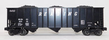 Load image into Gallery viewer, Lionel 6-17111 Reading three bay hopper w/ coal load black C-8 Standard O 1:48