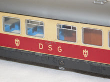 Load image into Gallery viewer, Rowa Passenger Cars 7131 Touropa & Spiesewagen DSG coach & diner Euro HO scale