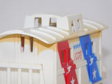 Load image into Gallery viewer, Rail Power Independence Special Set Santa Fe Battery Train Bicentennial NOT WORKING Boxed