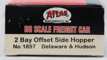 Load image into Gallery viewer, Atlas 1857 Two Bay Offset Side Hopper Delaware & Hudson #7203 Boxed HO Scale D&H