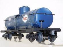 Load image into Gallery viewer, MTH 30-7314 Esso Single Dome Tank Car #98163 Rail King 027/O 3 rail 1998 C-7 bxd