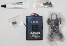 Load image into Gallery viewer, Lionel 6-18043 C&O Chessie Semi-Scale Hudson Streamlined Steam Locomotive 4-6-4