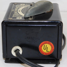 Load image into Gallery viewer, Marx 33222 Odd# 1950s  Deluxe Diesel Switcher Freight Set ATSF yellow cattle car