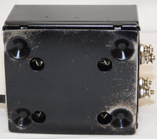 Load image into Gallery viewer, Marx 33222 Odd# 1950s  Deluxe Diesel Switcher Freight Set ATSF yellow cattle car