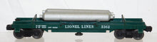 Load image into Gallery viewer, Lionel 3362 Operating Helium Tank Dump flatcar Postwar O w/wooden tanks Works