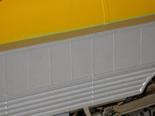 Load image into Gallery viewer, Lionel 6-18043 C&O Chessie Semi-Scale Hudson Streamlined Steam Locomotive 4-6-4