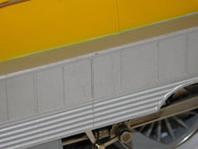 Load image into Gallery viewer, Lionel 6-18043 C&O Chessie Semi-Scale Hudson Streamlined Steam Locomotive 4-6-4