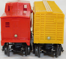 Load image into Gallery viewer, Marx 33222 Odd# 1950s  Deluxe Diesel Switcher Freight Set ATSF yellow cattle car