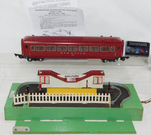 Load image into Gallery viewer, American Flyer 766 Animated Guilford Passenger Station + 735 Car People Button S