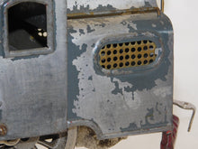 Load image into Gallery viewer, Lionel #38 Standard Gauge engine 0-4-0 GRAY-20s Runs Reverses & Lights Prewar