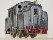 Load image into Gallery viewer, Lionel #38 Standard Gauge engine 0-4-0 GRAY-20s Runs Reverses & Lights Prewar