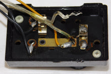 Load image into Gallery viewer, American Flyer 766 Animated Guilford Passenger Station + 735 Car People Button S