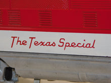 Load image into Gallery viewer, Lionel 2245 Texas Special F3 AB diesel MKT Katy Postwar F-3 w/boxes Super Clean Postwar