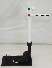 Load image into Gallery viewer, Lionel 6-1253 Quicksilver Express Diesel Passenger Set Texas Pacific Eagle 1982