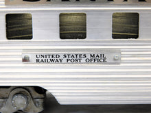 Load image into Gallery viewer, AMT Santa Fe Passenger Cars Extruded Aluminum Diner & 3407 Baggage RPO O gauge with Boxes