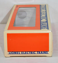 Load image into Gallery viewer, Lionel 6-19945 1996 O Gauge Merry Christmas Box Car Santa Claus Tree Holiday USA