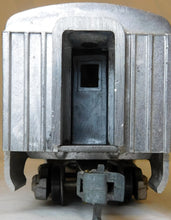 Load image into Gallery viewer, AMT Santa Fe Passenger Cars Extruded Aluminum Diner & 3407 Baggage RPO O gauge with Boxes