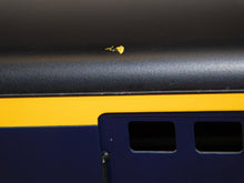 Load image into Gallery viewer, Lionel 6-19145-50 Chesapeake & Ohio Passenger 6 car set 15" aluminum C&O lighted