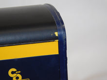 Load image into Gallery viewer, Lionel 6-19145-50 Chesapeake & Ohio Passenger 6 car set 15" aluminum C&O lighted